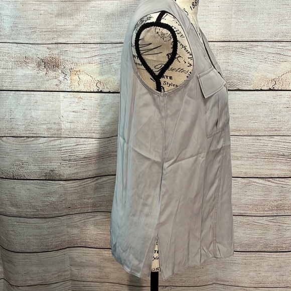 Lola & Sophie Sleeveless Top Safari Tank Zipper Pockets Size XS Gray - Picture 4 of 8